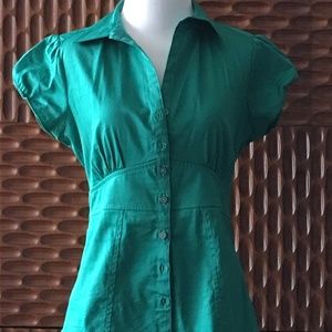 Short sleeve, button down top